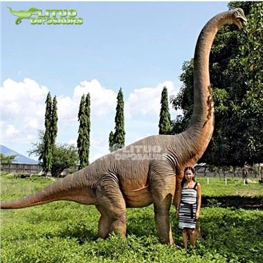 Modelo de dinosaurio animatrónico gigante